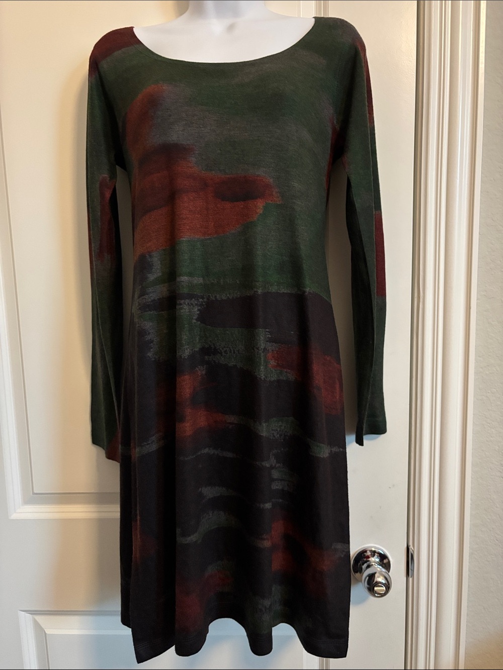 Nally & Millie Women's Long Sleeve Jersey Green and Rust Print Dress Small